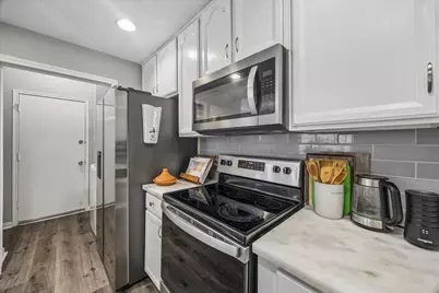 7350 Kirby Drive #6, Houston, TX 77030 - Photo 8