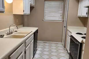 7399 Regency Square Ct, Houston, TX 77036 - Photo 6