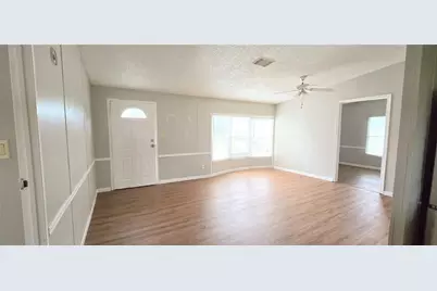 16885 W Lynbrook, Montgomery, TX 77316 - Photo 2