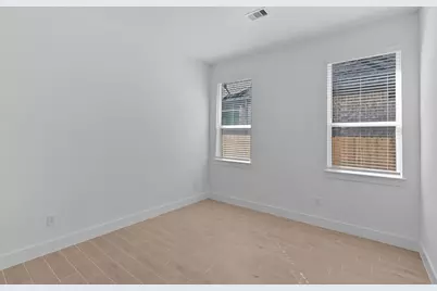 15035 Mission Avenue, Mont Belvieu, TX 77523 - Photo 20