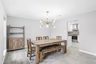 5718 Green Springs Dr, Houston, TX 77066 - Photo 16