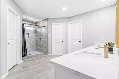 5718 Green Springs Drive, Houston, TX 77066 - Photo 32