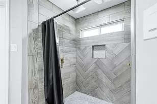 5718 Green Springs Dr, Houston, TX 77066 - Photo 34