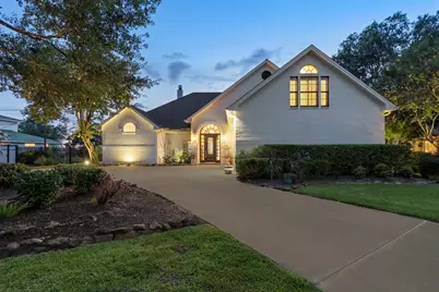 422 S Burnett Drive, Baytown, TX 77520 - Photo 6