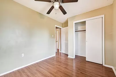 807 Temple Drive, Hitchcock, TX 77563 - Photo 24