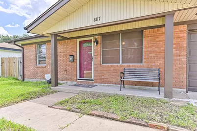 807 Temple Drive, Hitchcock, TX 77563 - Photo 2