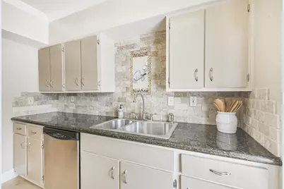 9003 Gaylord Street #11, Houston, TX 77024 - Photo 12