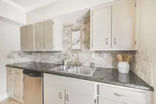 9003 Gaylord St, Houston, TX 77024 - Photo 12