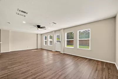 13822 Calm Wind Way Way, Houston, TX 77045 - Photo 6
