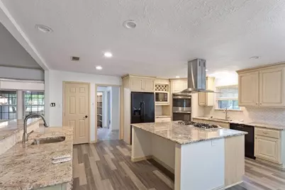 15050 Cardinal Trail, Conroe, TX 77302 - Photo 8