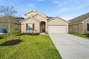 1923 Parks Edge Ln, Angleton, TX 77515 - Photo 1