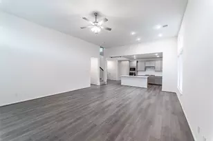 1923 Parks Edge Ln, Angleton, TX 77515 - Photo 4