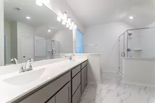 1923 Parks Edge Ln, Angleton, TX 77515 - Photo 14