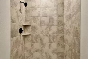 18745 Loom Dr, Conroe, TX 77306 - Photo 12