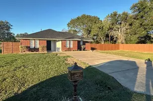 4702 11th St, Brookshire, TX 77423 - Photo 2