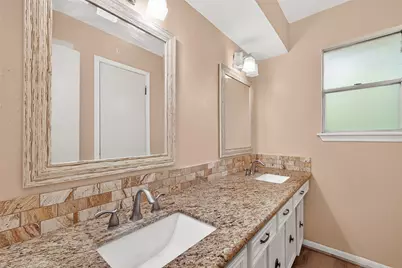 11611 Pebbleton Drive, Houston, TX 77070 - Photo 38