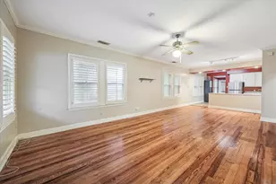 321 W 13th St, Houston, TX 77008 - Photo 2