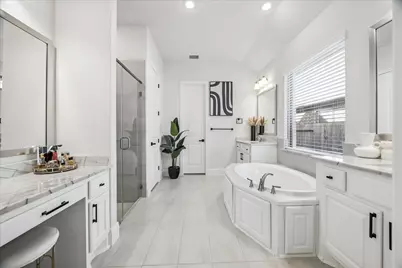 14822 Kingsford Willow Lane, Cypress, TX 77429 - Photo 16