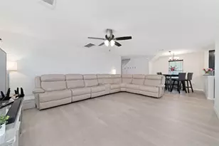 6803 Cortenridge Ln, Houston, TX 77048 - Photo 6