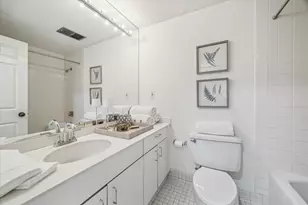 2001 Holcombe Blvd, Houston, TX 77030 - Photo 14