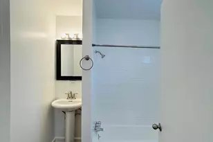 3629 N Macgregor Way, Houston, TX 77004 - Photo 14