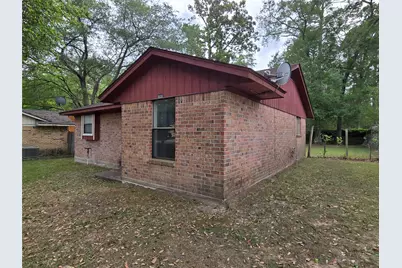 808 Willow Avenue, Cleveland, TX 77327 - Photo 2