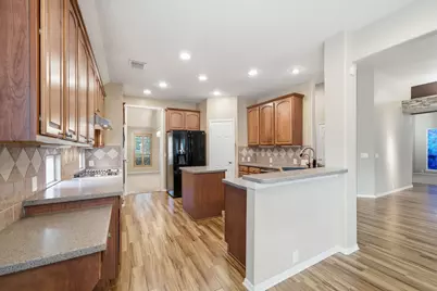 9405 Sundown Drive, Pearland, TX 77584 - Photo 16