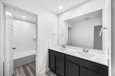 12305 Brandenburg Gate Drive, Houston, TX 77047 - Photo 16