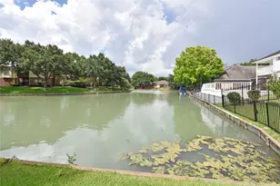 1110 Lake Estates Dr, Sugar Land, TX 77498 - Photo 42
