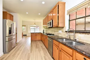1110 Lake Estates Dr, Sugar Land, TX 77498 - Photo 14