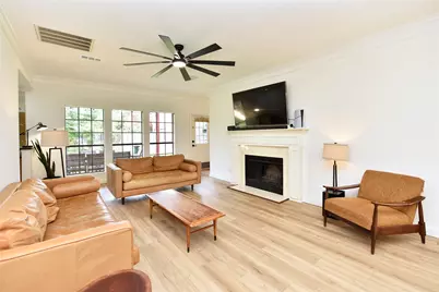 1110 Lake Estates Drive, Sugar Land, TX 77498 - Photo 8