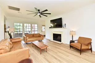 1110 Lake Estates Dr, Sugar Land, TX 77498 - Photo 8