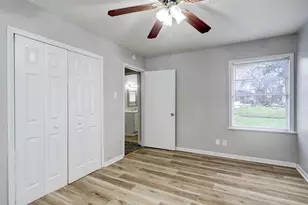 2100 Ontario St, Baytown, TX 77520 - Photo 8