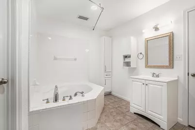 211 Hunt Road #211, Baytown, TX 77521 - Photo 16