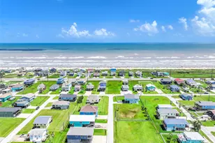 4207 Navarro Dr, Galveston, TX 77554 - Photo 32