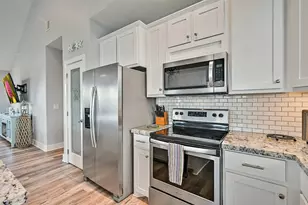 4207 Navarro Dr, Galveston, TX 77554 - Photo 8