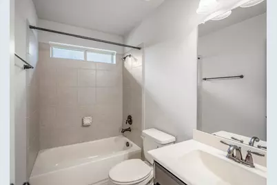 7 E Wading Pond Circle, Tomball, TX 77375 - Photo 30