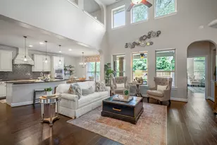 7 East Wading Pond Circle, The Woodlands, TX 77375 - Photo 14