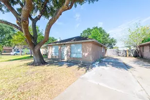 3323 Silverside Dr, Katy, TX 77449 - Photo 2