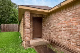 636 Avenue H, Huntsville, TX 77320 - Photo 4