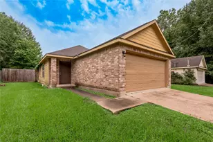 636 Avenue H, Huntsville, TX 77320 - Photo 2