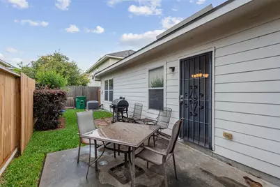 13022 Cherton Court, Houston, TX 77045 - Photo 24