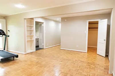 5564 Aspen Street, Bellaire, TX 77401 - Photo 22