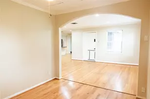 5564 Aspen St, Bellaire, TX 77401 - Photo 6