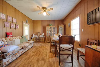 602 E Post Office Street, Weimar, TX 78962 - Photo 6
