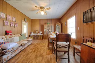 602 E Post Office St, Weimar, TX 78962 - Photo 6