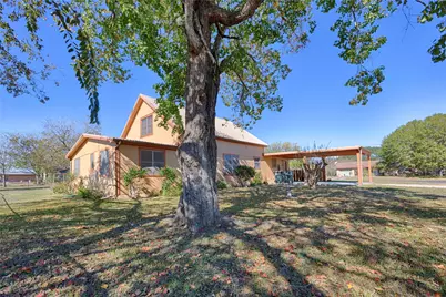 602 E Post Office Street, Weimar, TX 78962 - Photo 4