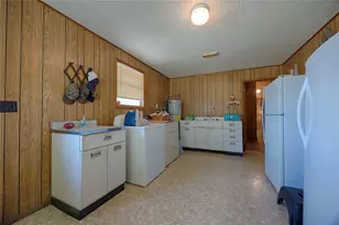 602 E Post Office St, Weimar, TX 78962 - Photo 12