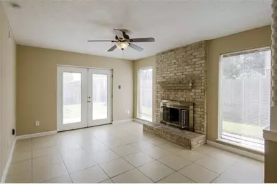 411 S Austin Street, Webster, TX 77598 - Photo 4