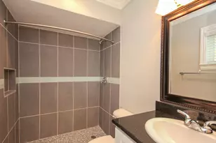 2011 Marshall St, Houston, TX 77098 - Photo 14